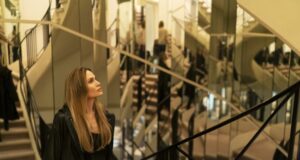 Angelina Jolie apuesta por la alta costura (y el drama superior)