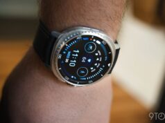 Galaxy Watch 9 Classic podría venir con la función de levantar para hablar