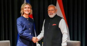 El primer ministro Modi se reúne con el primer ministro de Islandia en Oslo antes de la cumbre India-Nórdica