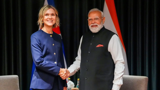 El primer ministro Modi se reúne con el primer ministro de Islandia en Oslo antes de la cumbre India-Nórdica