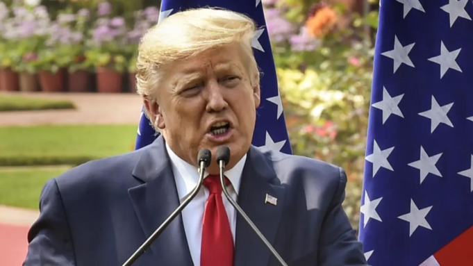 Donald Trump se perderá la boda de su hijo en Bahamas en medio de tensiones sobre Irán y crisis globales