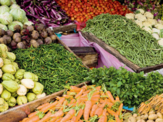 El calor del verano y los costos del combustible impulsan un fuerte aumento en los precios de las verduras