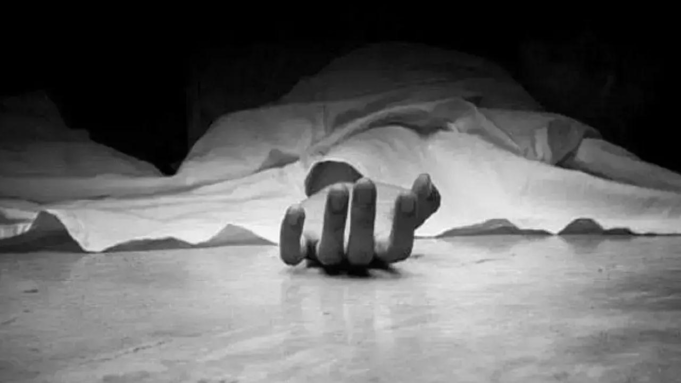 Un recluso de 50 años se desploma y muere en la cárcel central de Kalyan Aadharwadi