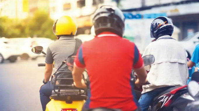El organismo de ciclistas de taxis escribe al estado e insta a que se les brinde ayuda y apoyo a la transición a los vehículos eléctricos