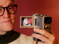 John Safran se convirtió en un éxito de culto en Race Around the World. Ahora ha vuelto a donde empezó todo.
