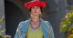 La diseñadora alemana Lesleigh Jermanus lanza la colección resort 2027 en España