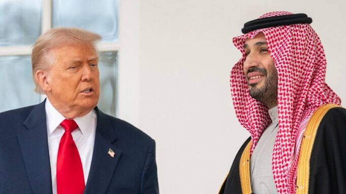 El presidente Donald Trump exige que los aliados árabes firmen los acuerdos de paz de los Acuerdos de Abraham con Israel
