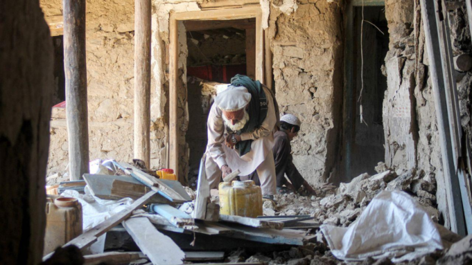Afganistán protesta contra los ataques paquistaníes en Paktia, Paktika y Kunar tras la muerte de 36 civiles