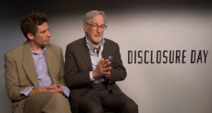 Steven Spielberg y el elenco de Disclosure Day sobre el nuevo thriller de ciencia ficción