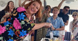 Shelly Horton explica por qué la salud auditiva proactiva es un acto de amor