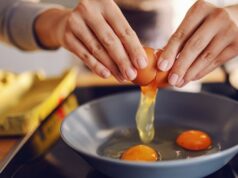 Los riesgos para la salud de comer demasiadas proteínas y por qué más no siempre es mejor