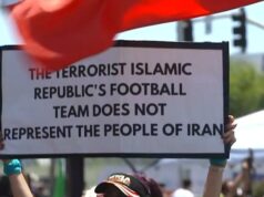 Las protestas saludan al equipo iraní del Mundial