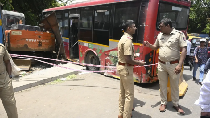 BEST forma un comité de investigación de cuatro miembros tras el fatal accidente de autobús en Dadar