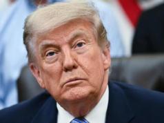 El acuerdo de paz con Irán se firmará el domingo: Donald Trump