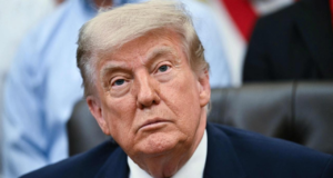 El acuerdo de paz con Irán se firmará el domingo: Donald Trump