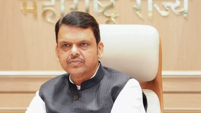 Maharashtra presentará un proyecto de ley para el empoderamiento de las mujeres agricultoras en una sesión del monzón