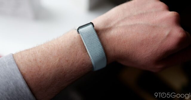 Fitbit-Air-in-Fog-1.jpg
