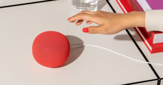 Google Home Speaker estará disponible el 25 de junio por $99, pedidos anticipados hoy