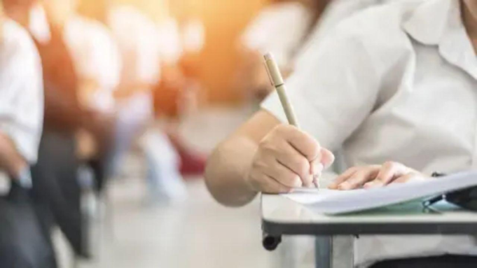 CBSE les da a los estudiantes de la Clase 12 un día más para solicitar la verificación y reevaluación