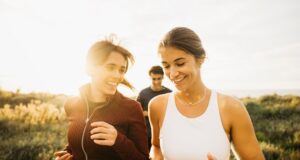 Estos cuatro cambios en el estilo de vida pueden ayudarle a vivir más tiempo después de un diagnóstico de cáncer