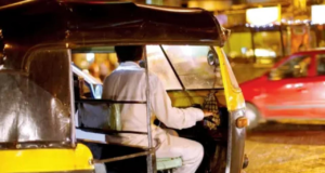 Mujer de Mumbai graba en video los comentarios leudantes del conductor de un autorickshaw, responde la policía