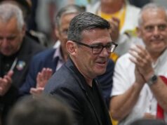 El primer ministro británico, Keir Starmer, se prepara para el enfrentamiento después de que el potencial retador Andy Burnham acertara por elección