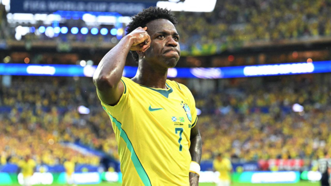 Vinicius Junior brilla cuando Brasil venció a Escocia y llegó a octavos de final del Mundial