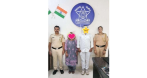 La policía ferroviaria de Dadar reserva a su marido tras un vídeo viral de asalto dentro del tren local