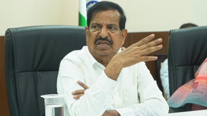 Ganesh Naik culpa a las invasiones y a la mala planificación de las inundaciones de Vasai-Virar