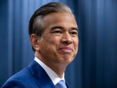 Los estados presentan una demanda antimonopolio para bloquear la fusión de Paramount y Warner Bros.