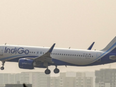 El vuelo IndiGo Mumbai-Dubai realiza un aterrizaje de emergencia en Rajkot tras una alerta de humo
