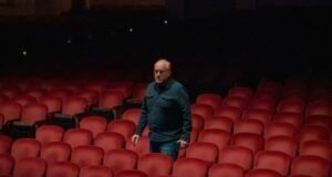 El nuevo especial de Netflix de Louis CK es una miseria ‘ridícula’ – Revisión