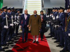 El primer ministro Modi llega a Auckland para una visita de dos días a Nueva Zelanda; El primer ministro Christopher Luxon le da la bienvenida en el aeropuerto