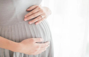 Los médicos de Pune extirpan un raro tumor de mama que le da nueva vida a una mujer embarazada