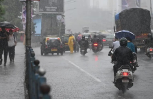 Pune lucha bajo las fuertes lluvias mientras las deficiencias cívicas se destacan