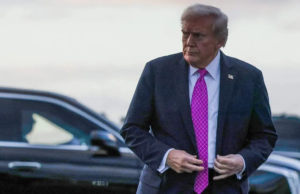 Trump impulsa aranceles a Irán en proyecto de sanciones a Rusia