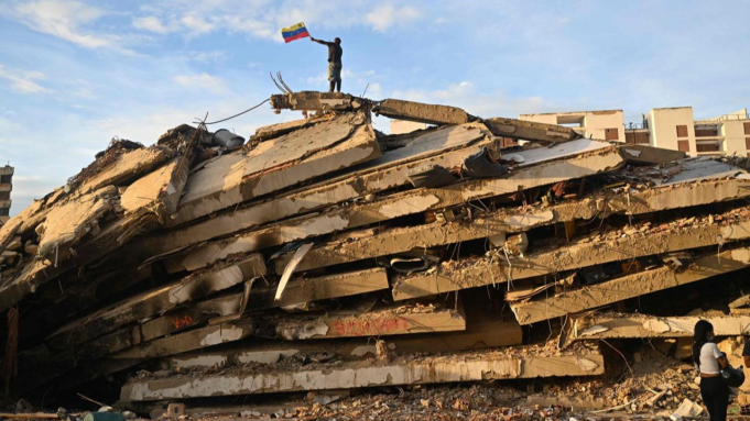 El número de víctimas del terremoto en Venezuela aumenta a 4.490 mientras miles de personas siguen desplazadas por el desastre