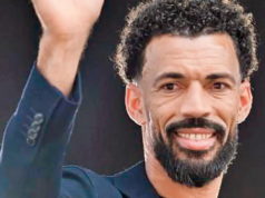 La estrella de la Copa Mundial de la FIFA Vozinha ficha por Colo Colo en Chile