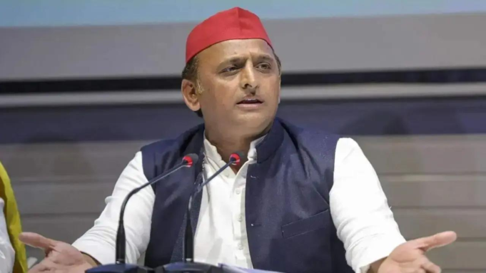 Akhilesh Yadav alega que el BJP hace un mal uso de la religión y las donaciones para alimentar la corrupción