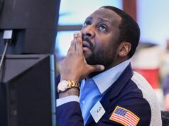 Nasdaq se queda rezagado por la angustia por el gasto en IA antes de las ganancias