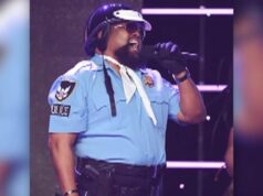 Donald Trump rinde homenaje al líder de Village People