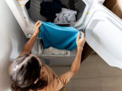 Cómo lavar la ropa deportiva y prevenir el olor