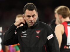 ‘Ha llegado el momento’: el portero de Essendon se reunirá con la jerarquía