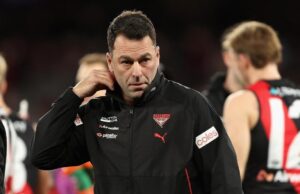 ‘Ha llegado el momento’: el portero de Essendon se reunirá con la jerarquía