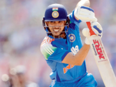 India despide temprano a Inglaterra, pero Rohit-Kohli fracasa