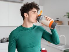 ¿Podría la creatina reemplazar al café? Los médicos de los Emiratos Árabes Unidos explican si el suplemento puede vencer la niebla mental después de una noche de insomnio