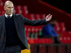 La leyenda del fútbol Zinedine Zidane asume como entrenador de Francia
