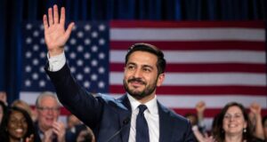 Abdul El-Sayed gana la primaria demócrata al Senado en Michigan y enfrentará a Mike Rogers