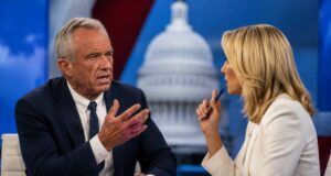 RFK Jr. choca con Dana Bash en CNN por COVID-19, Fauci y las vacunas