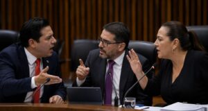 “Su fuero no lo libra”: diputado del PRI se enfrenta a consejero del INE